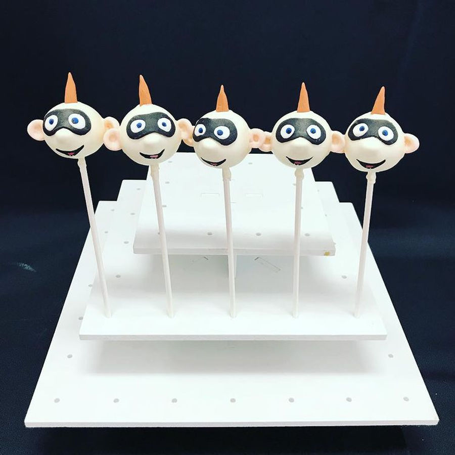 Cake pops by Sweet Escape Cake Company, Indianapolis